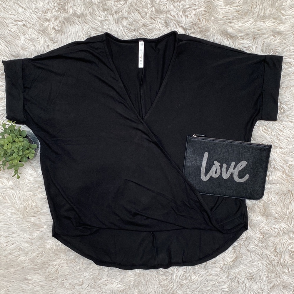 E.C. Front Wrap Top 💗 Black - Picture 2 of 11